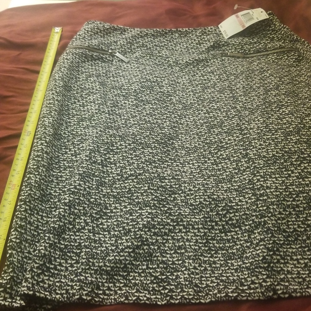 Michael kors black skirt